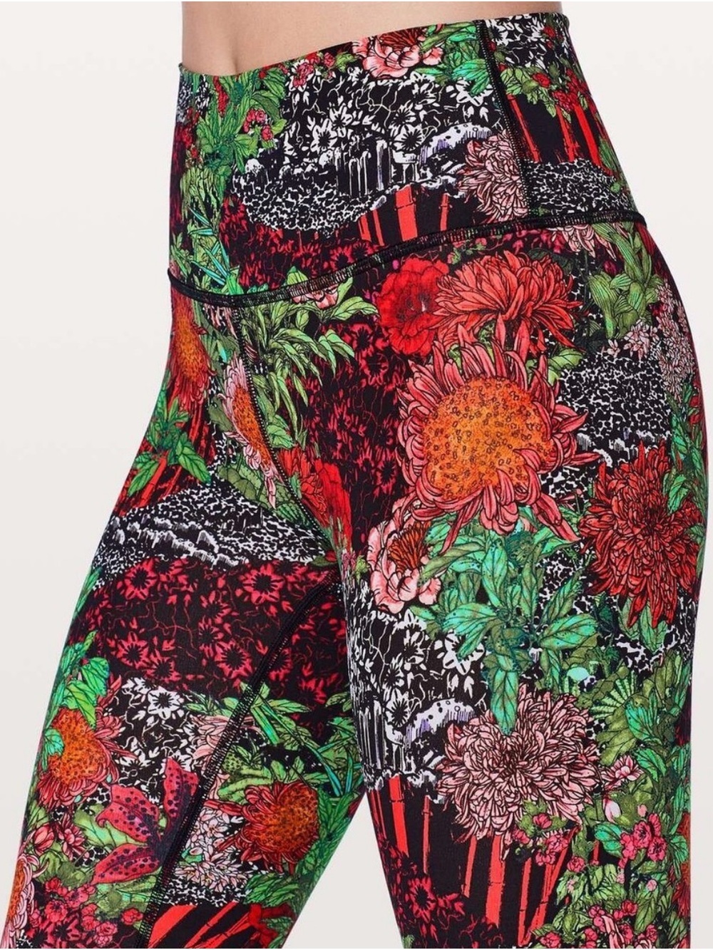 Lululemon Floral High-Rise Leggings - Bold Garden Print size 4
